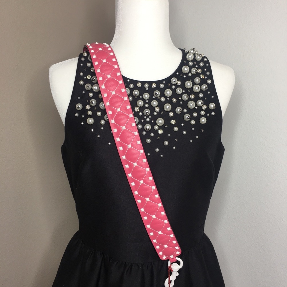 Valentino Garavani Rockstud strap new pink